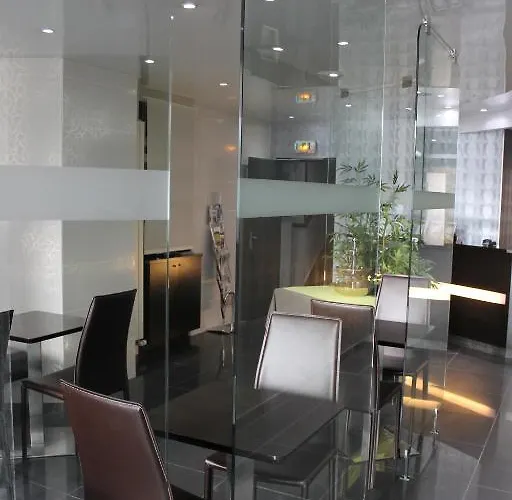 Hotel The Originals Du Grand Monarque Nantes Gare